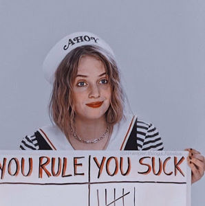 Meet your Posher, Violet